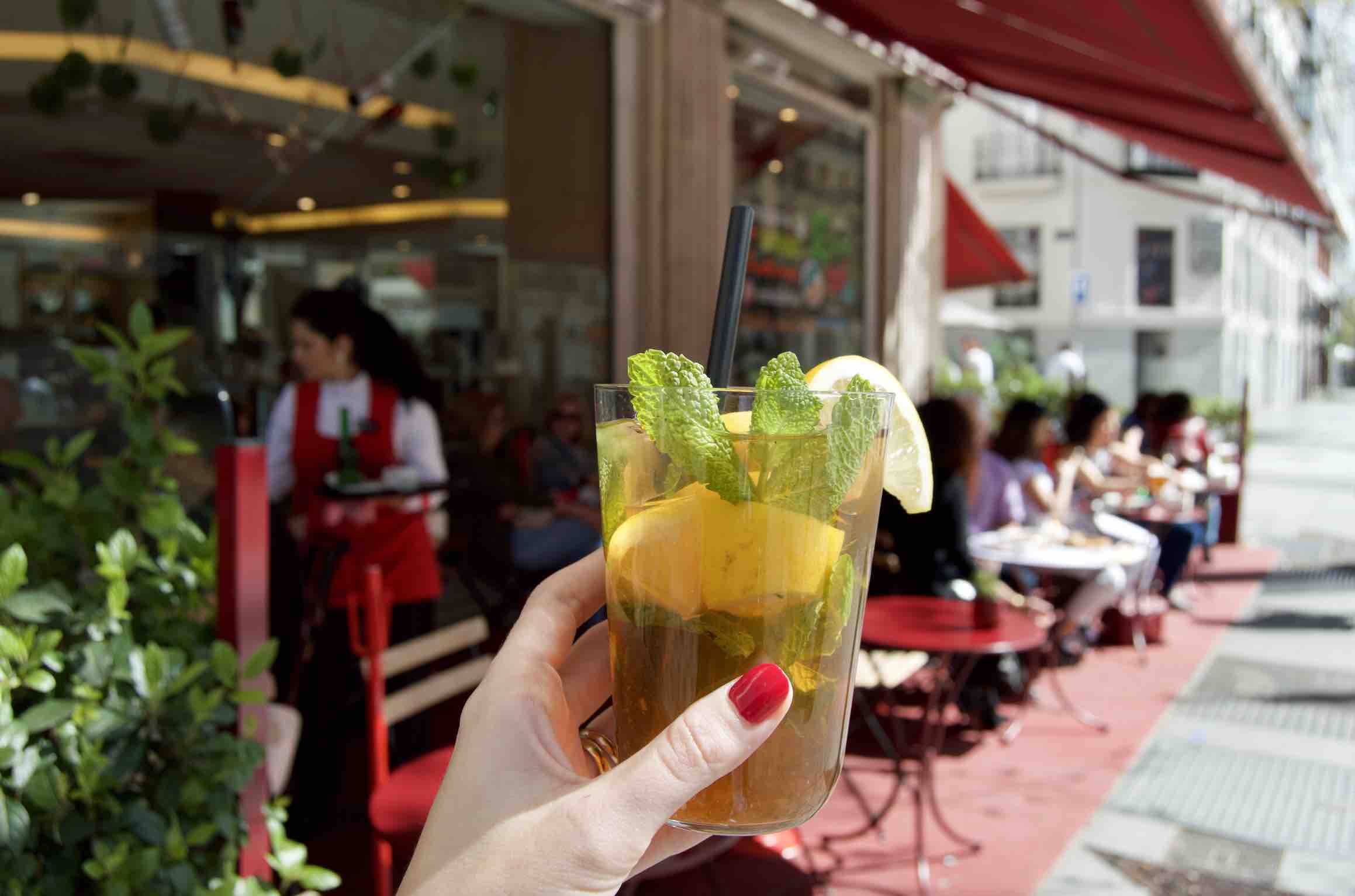 Té con limón en Pastelería Mallorca